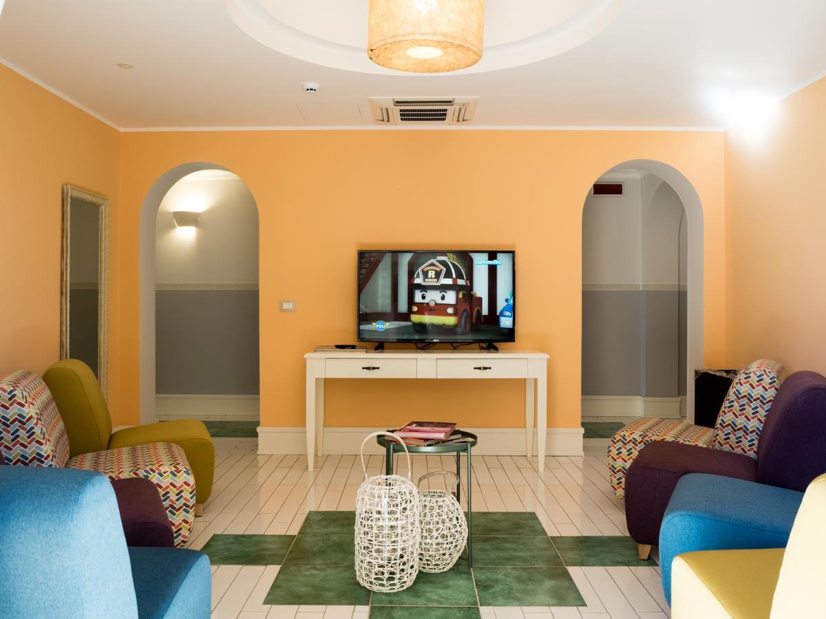 Hotel Danieli Pozzallo Buitenkant foto
