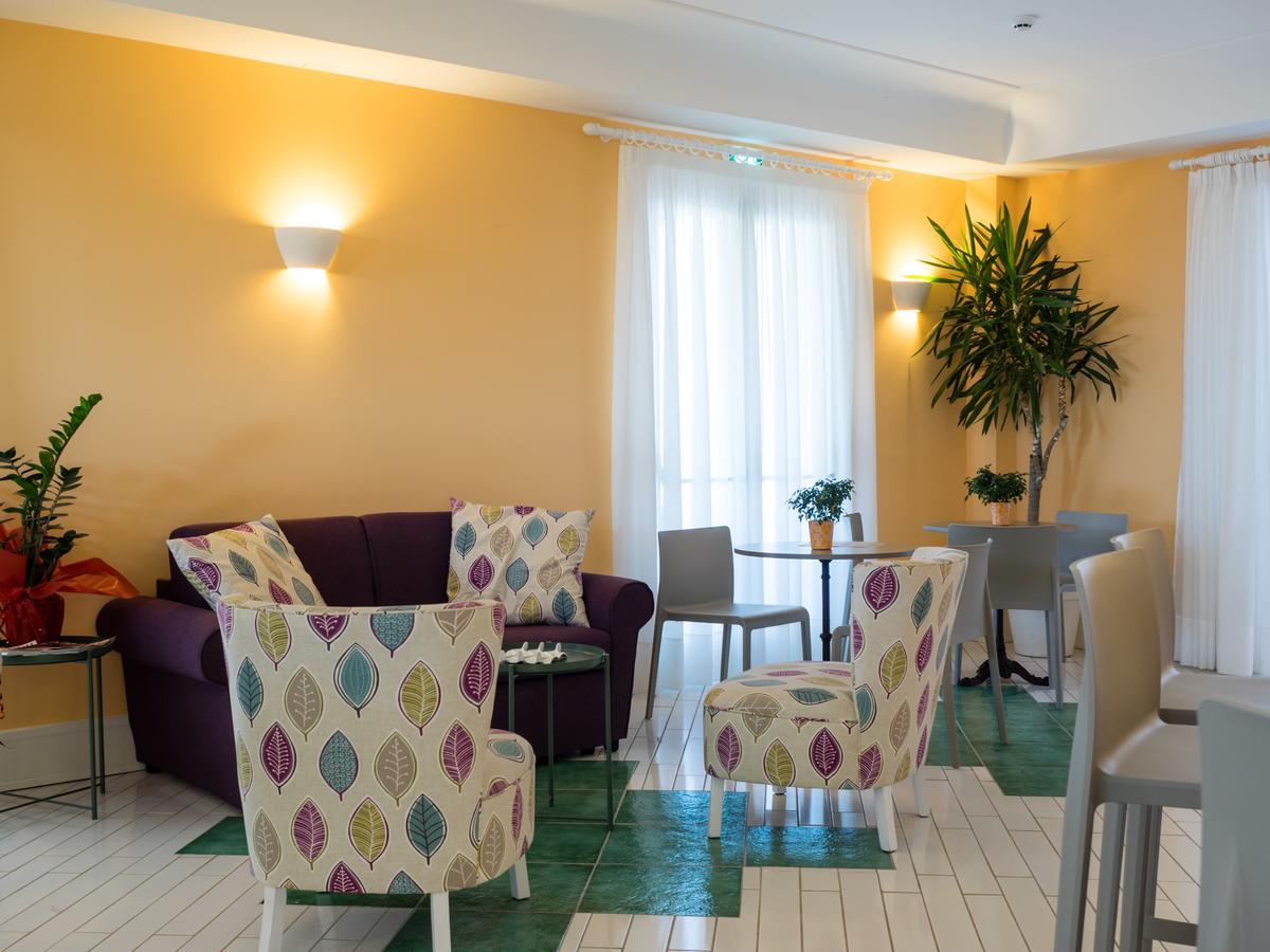 Hotel Danieli Pozzallo Buitenkant foto
